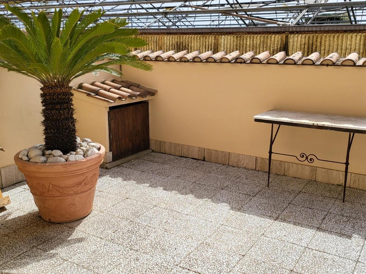 Fiumicino Centre Apartment Bagian luar foto